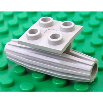 Engine, Strakes, 2 x 2, Narrow with Prominent Axle Hole Centre
