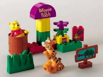 Pooh and Tigger Play Hide and Seek