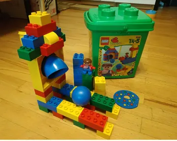 Medium Idea Bucket