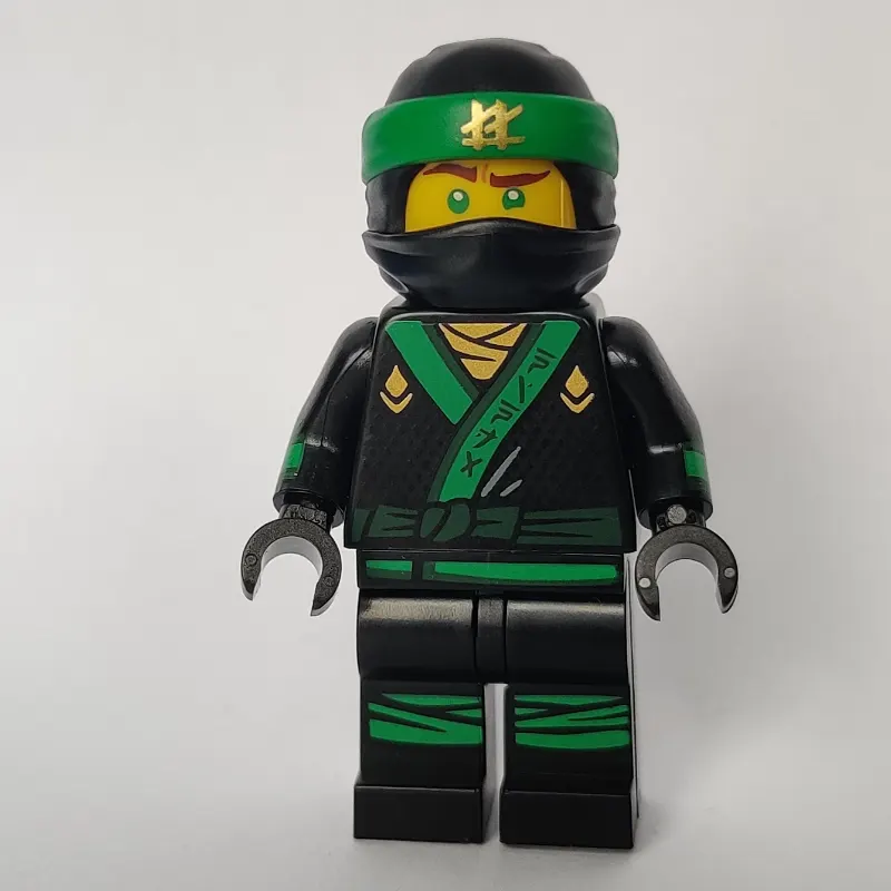 Lloyd with Head Wrap and Scarf (CMF)