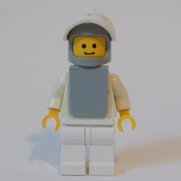 Knight (Yellow Castle) - White with Visor