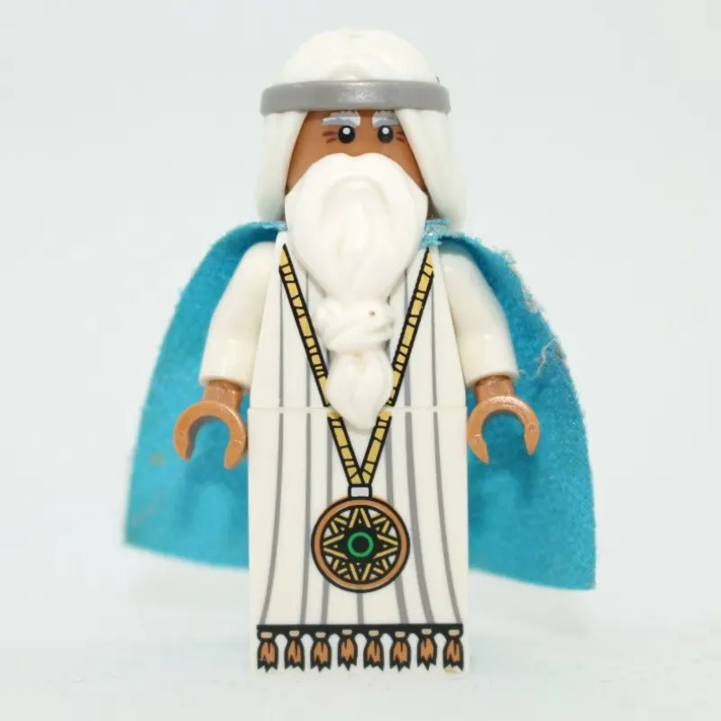Vitruvius with Medallion and White Pupils