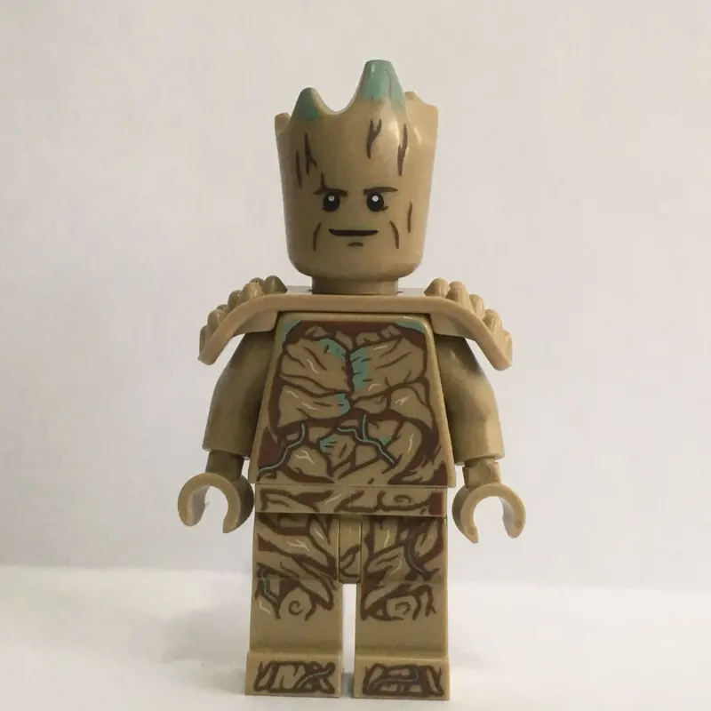 Groot, Teen with Shoulder Pads