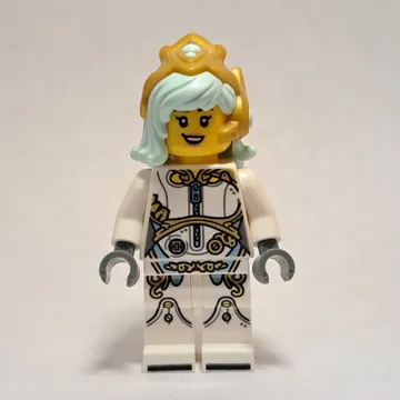 Astrid, White Armor