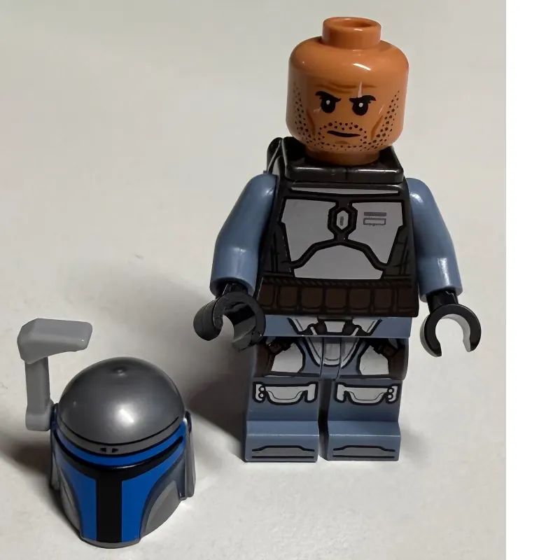 Jango Fett, Pearl Titanium Torso with Plain Arms, Black Helmet Print on Right-hand Site