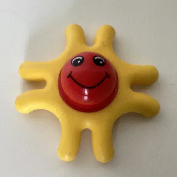Primo Teether, 8 Arms, with Red Center and Smiling Face Print