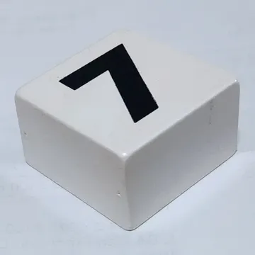 Duplo Tile 2 x 2 x 1 with '7' Print