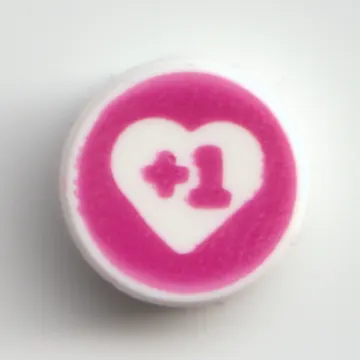 Tile Round 1 x 1 with Magenta +1 in White Heart print
