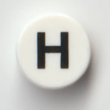 Tile Round 1 x 1 with Black 'H' print