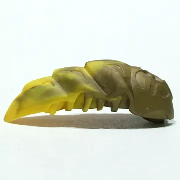 Large Figure Accessory, Rahkshi Kraata Stage 3 with Marbled Yellow Tail Pattern