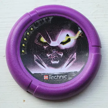 Large Figure Throwing Disk, Electro / Energy, 5 Pips, Head Piece with Glowing Eyes Print