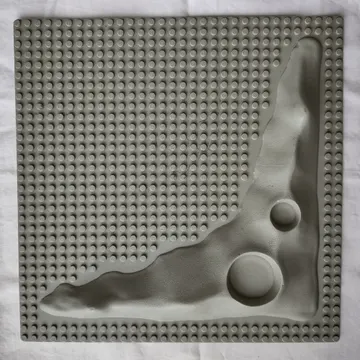 Baseplate Raised 32 x 32 Craters with Crater Studs