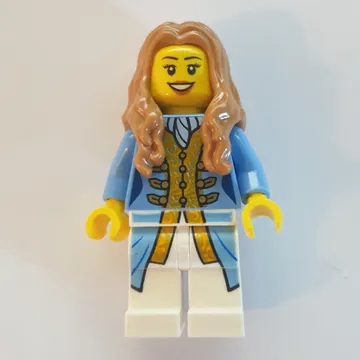 Maiden - Medium Nougat Hair