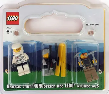 Big Opening Ceremony of LEGO Stores SCS