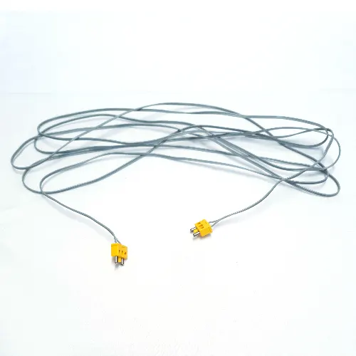 Wire with 2-Prong Connectors, 12V / 4.5V 375L