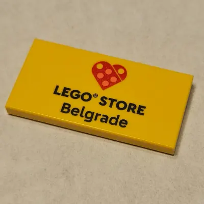 Tile 2 x 4 with 'Heart LEGO STORE Belgrade' print