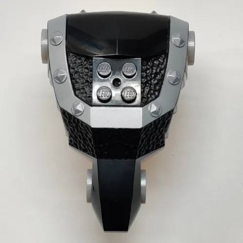 Large Figure Torso with Dracus Print, Black Front and Silver Trim, Brick 2 x 2 Relief